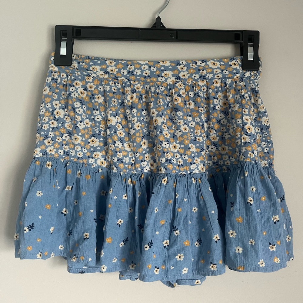 Dry Goods floral mini-skirt, worn once, built in shorts